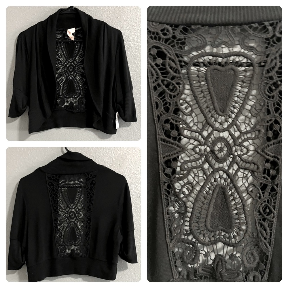 No Boundaries Girls black sweater